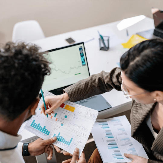 GrPlatform crypto investment experts team